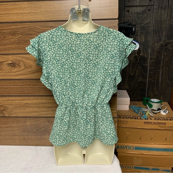 Monteau green/cream size medium top double ruffle sleeve rouching in the back - Picture 5 of 7